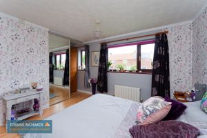 Bedroom- click for photo gallery